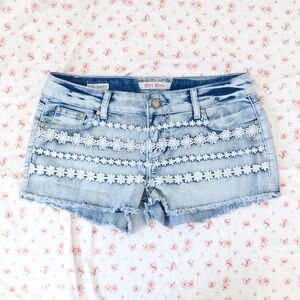 Y2K Hot Kiss Daisy Lace Trim Denim Shorts